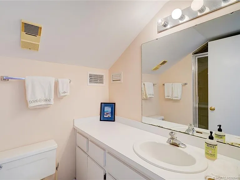 271 NE Edgewater Dr #271 — Photo 23