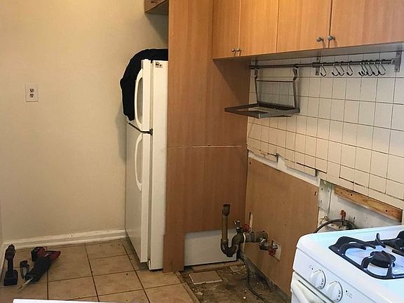 4th image of 267 Bay 17th St APT 3B