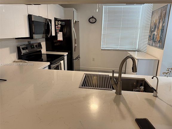 5th image of 10312 NW 24th Pl APT 106