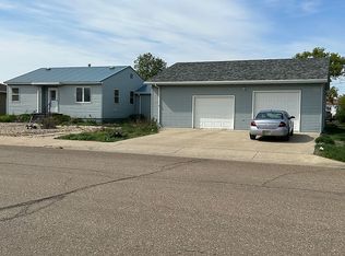 613 William Ave, Plentywood, MT 59254