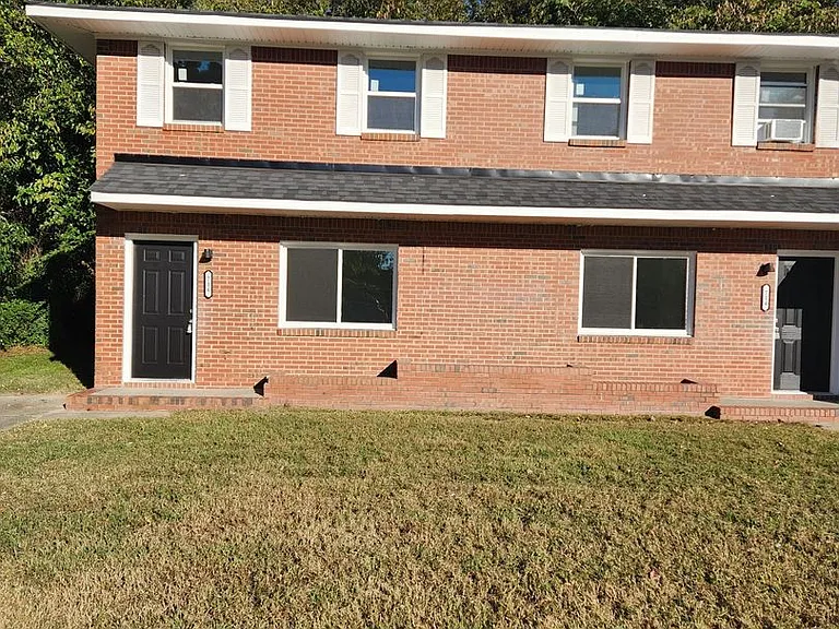716 Cavalier Blvd — Photo 1