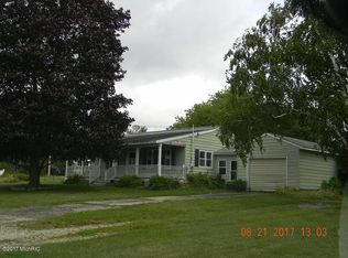 120 N 3rd St, Stanton, MI 48888