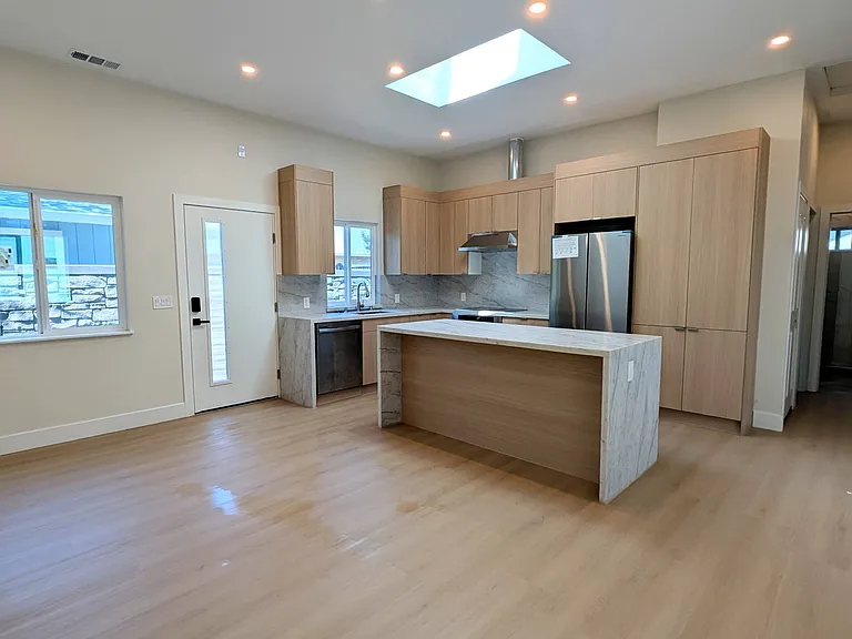 Kitchen 2