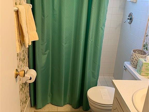 5th image of 100 El Camino Dr APT 214