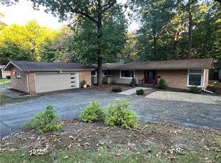 1527 Myrtle Dr, Danville, IL 61832