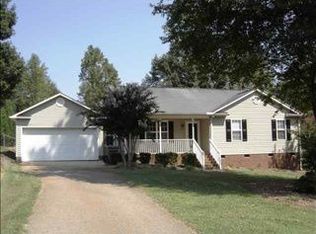 242 Crooked Tree Dr, Inman, SC 29349