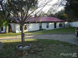 512 Cresthaven Ct, Azle, TX 76020