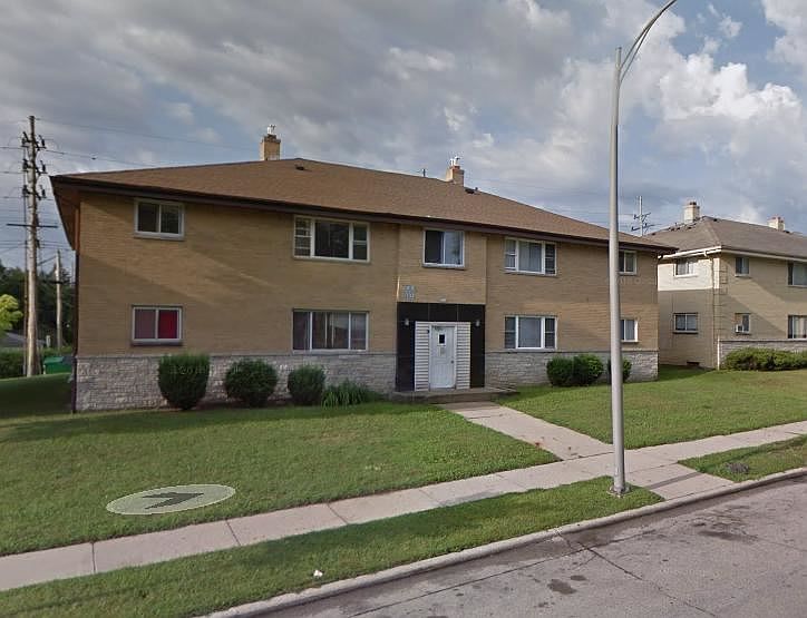 1st image of 7719 W Hampton Ave