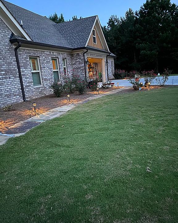 2nd image of 316 Punkin Junction Rd