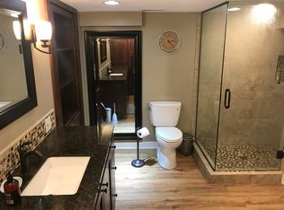 11995 SW Walker Rd #B, Beaverton, OR 97005