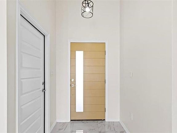 5th image of 3517 E Diamondhead Ave