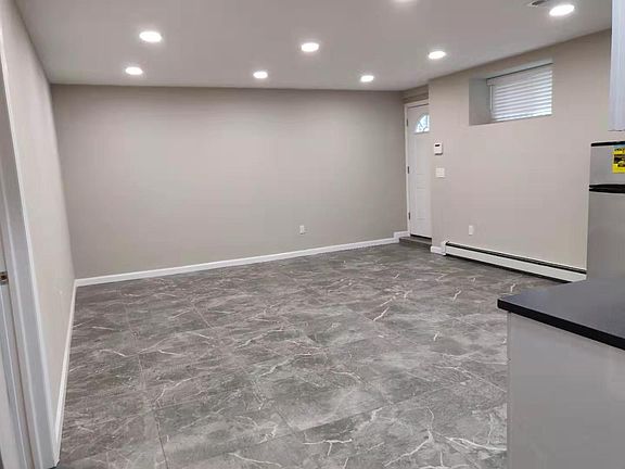 3rd image of 126 Schmidts Ln