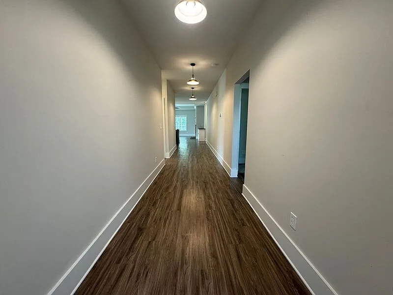 4 bed, 3.0 bath, 1950 sqft, $2,000 — Photo 3