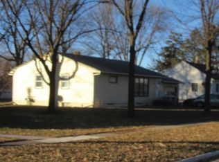 330 East St, Echo, MN 56237