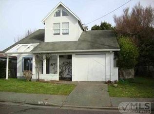 1127 Gainard St, Crescent City, CA 95531