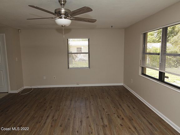 3rd image of 1390 Sunwood Dr