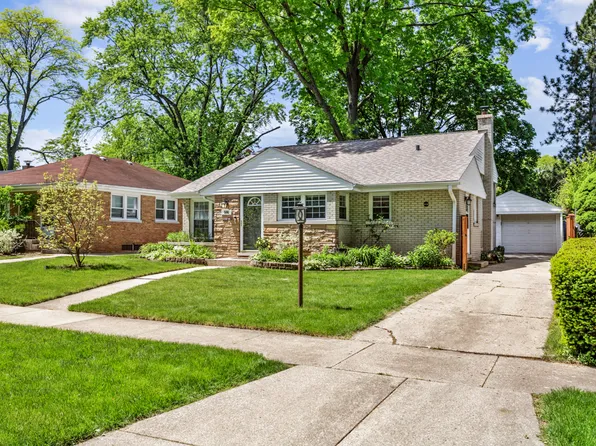 506 S Main St, Mount Prospect, IL 60056