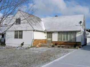 39 Willard Ave, Bedford, OH 44146