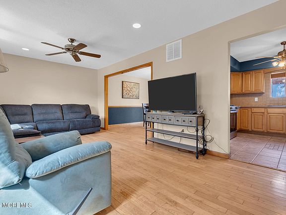 2nd image of 35 Marlow Avenue