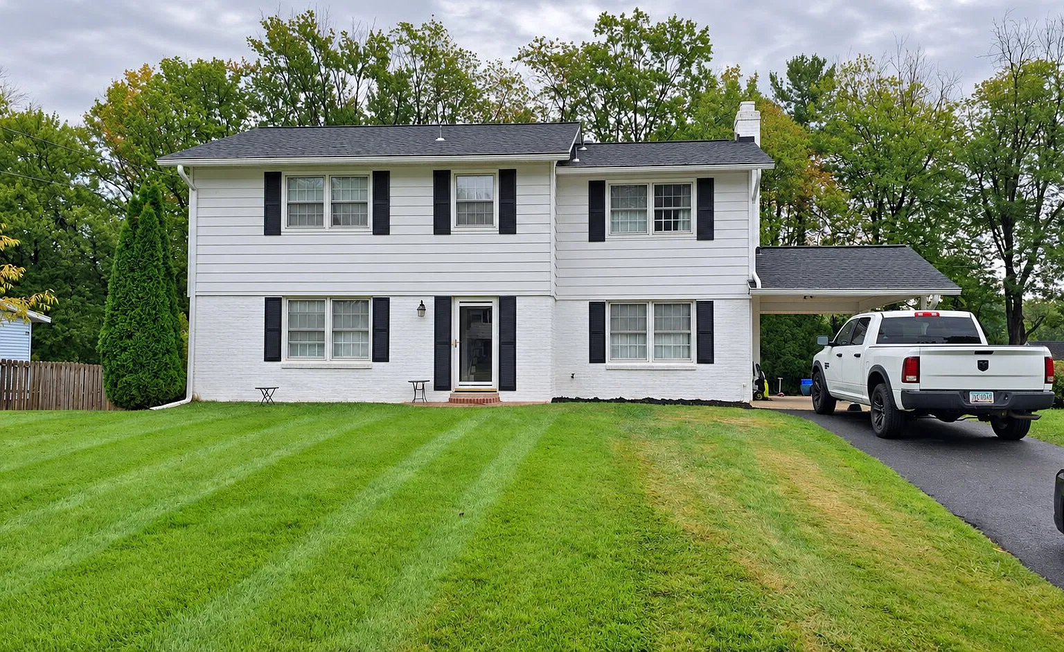 Stunning 4BR/2.5BA Colonial in Mill Creek Towne for Rent! — Photo 1