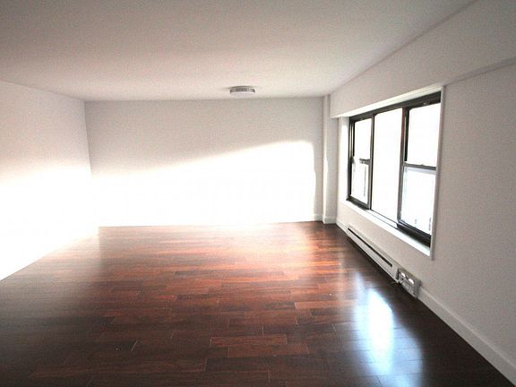 5th image of 301 W 130th St APT 5F