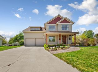 1904 Lake Dr, Northfield, MN 55057