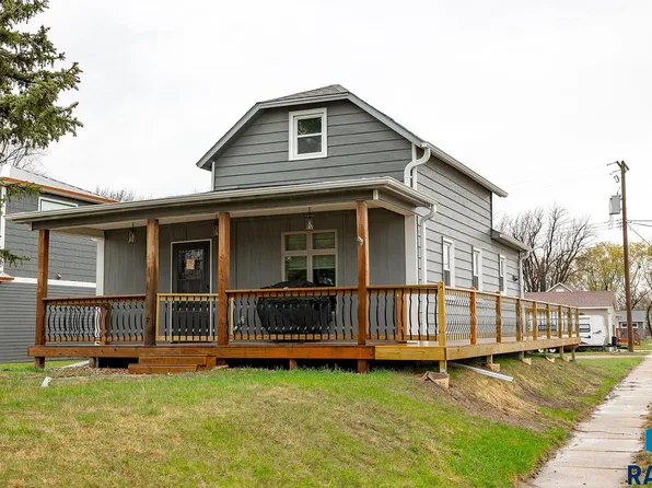 333 S Depot Ave, Garretson, SD 57030