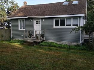 4 Laurel Rd W, Mastic Beach, NY 11951