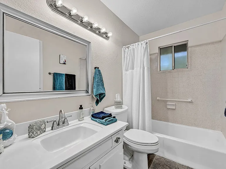 1490 Foster Dr — Photo 38