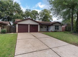 11027 Overlea Dr, Houston, TX 77089