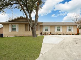 750 Wayside Dr, San Antonio, TX 78213