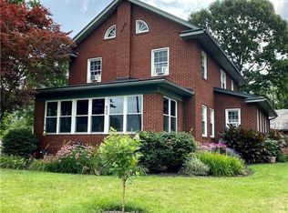 900 Cambridge Rd, Coshocton, OH 43812