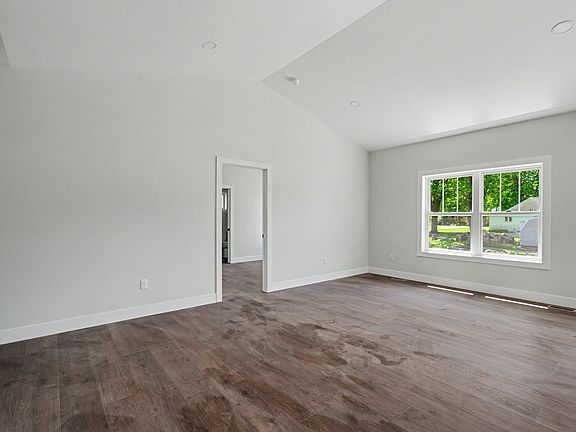 5th image of 405 E Larmon St