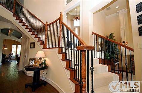 4th image of 317 Haddington Ln