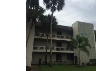 4840 Golf Club Ct APT 9, North Fort Myers, FL 33903