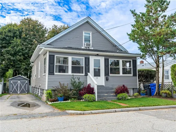 11 Togansett Rd, Providence, RI 02905