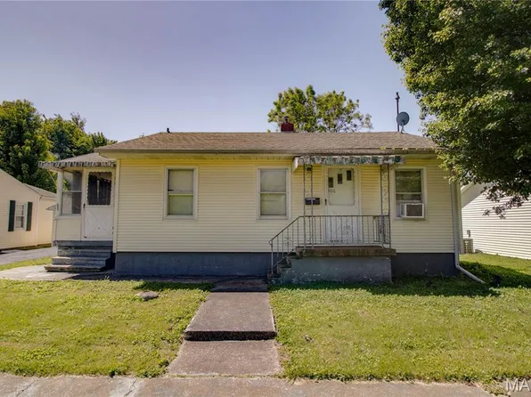 406 Snedeker St, Jerseyville, IL 62052