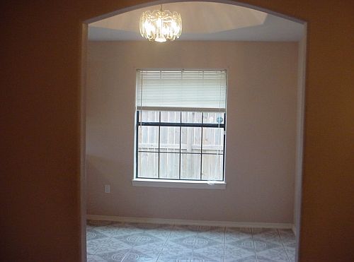 2nd image of 4611 Larkspur Dr