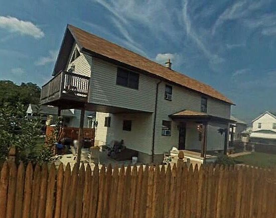 1st image of 217 Elm St