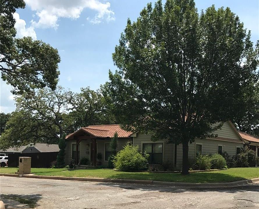 1st image of 515 NW 22nd St