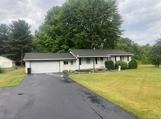 8489 Neff Rd, Mount Morris, MI 48458