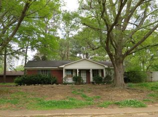 5836 Choctaw Dr, Horn Lake, MS 38637