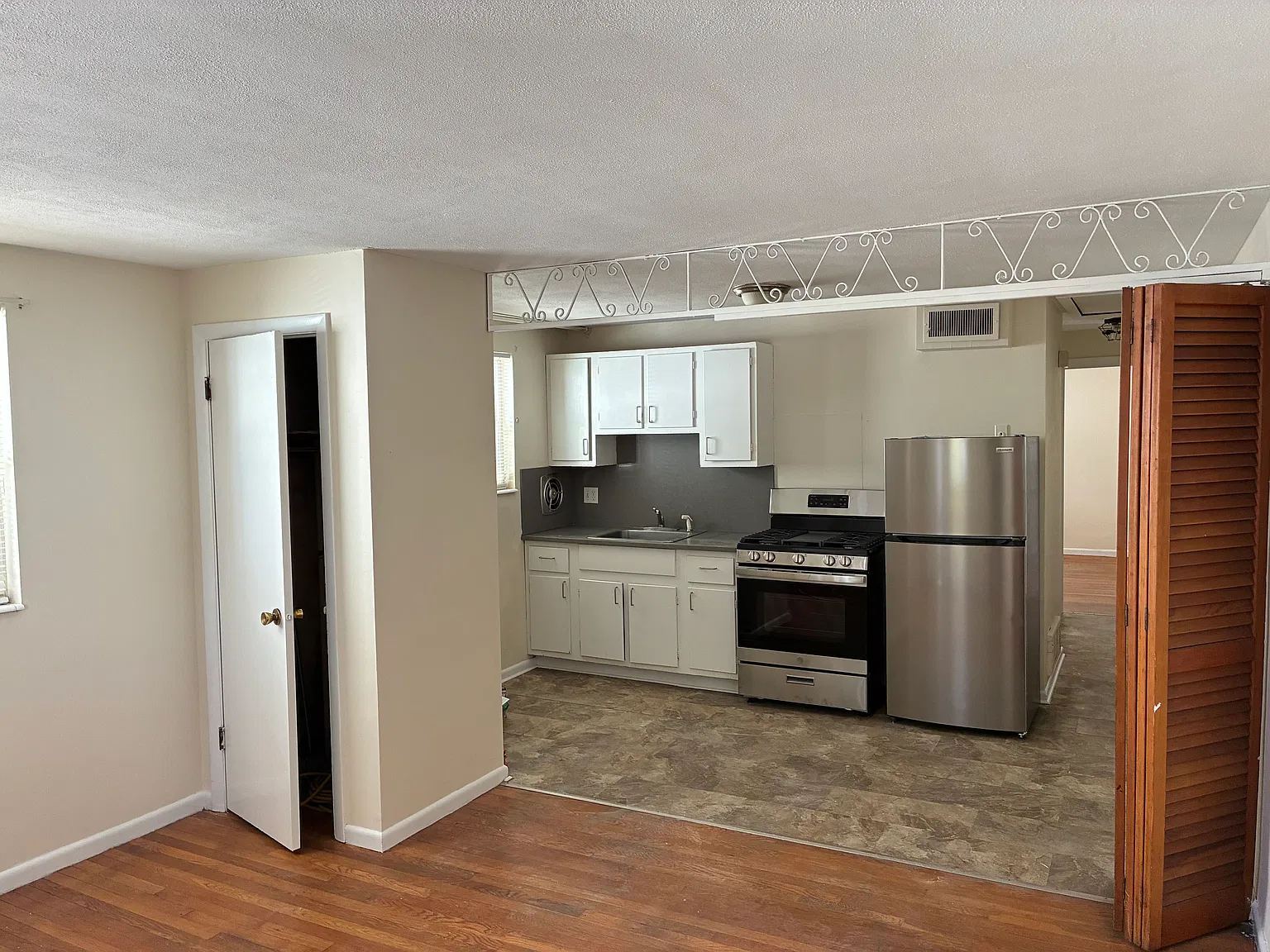 1 bed, 588 sqft, $2,000 — Photo 1