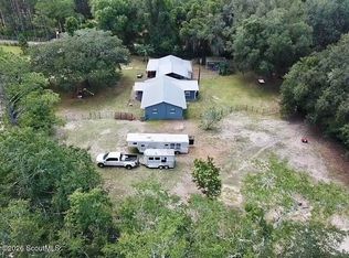 379 Bob Thrift Rd, Saint George, GA 31562