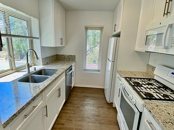 4th image of 10702 Dabney Dr