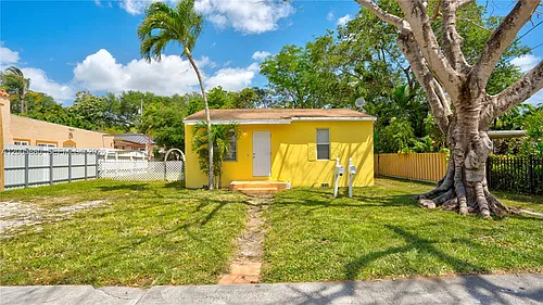 1085 NE 128th Street Front #FRONT Photo 1