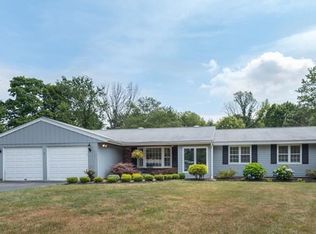 8 Tanglewood Way S, Andover, MA 01810