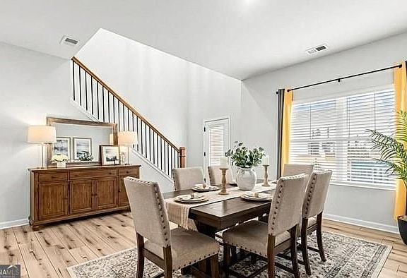 5th image of 328 Orchid Dr
