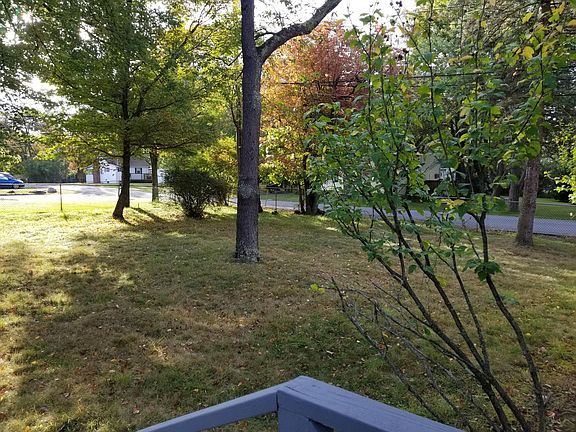3rd image of 46 Midway Dr #1