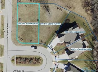 1350 Pin Oak Ct, Bowling Green, OH 43402